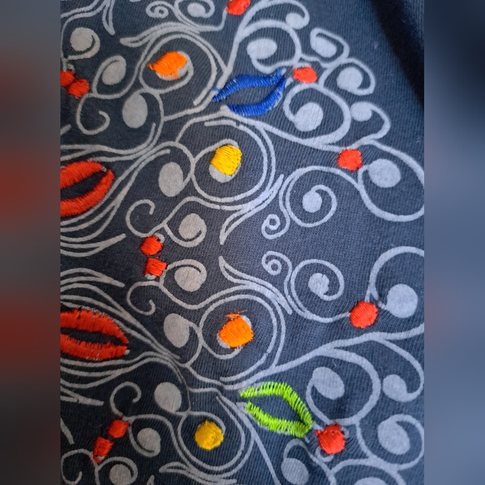 Embroidered Tunic Top - Picture 7 of 8